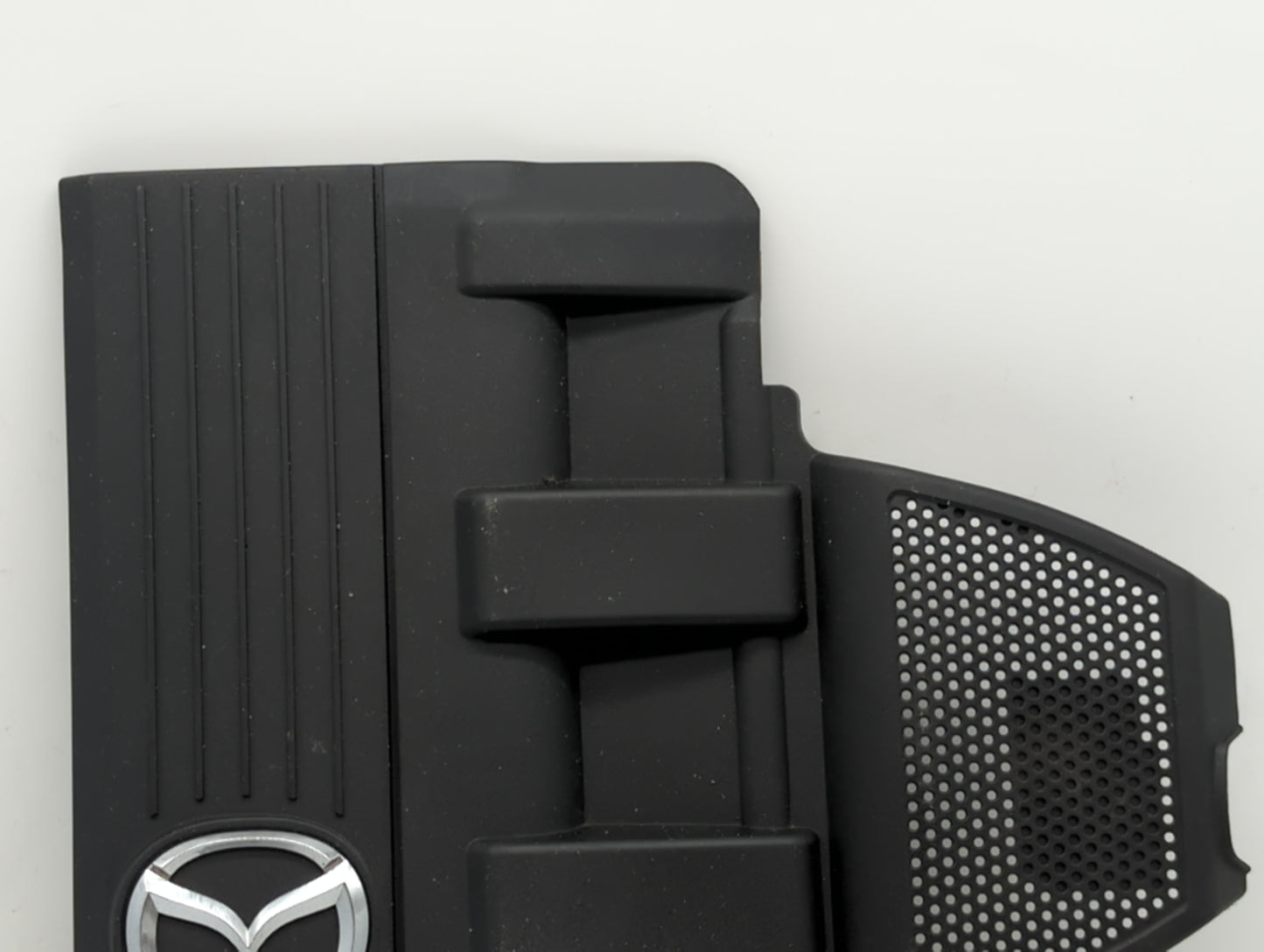 2006 Mazda Miata Engine Cover - Oemusedautoparts1.com