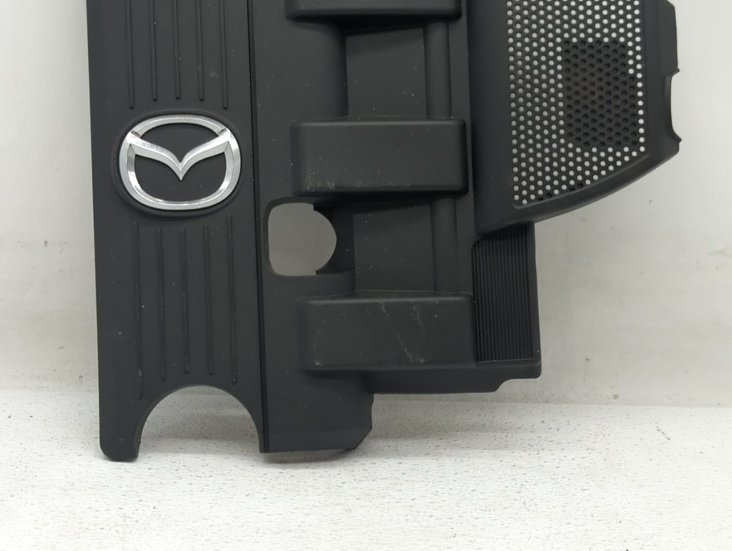 2006 Mazda Miata Engine Cover - Oemusedautoparts1.com