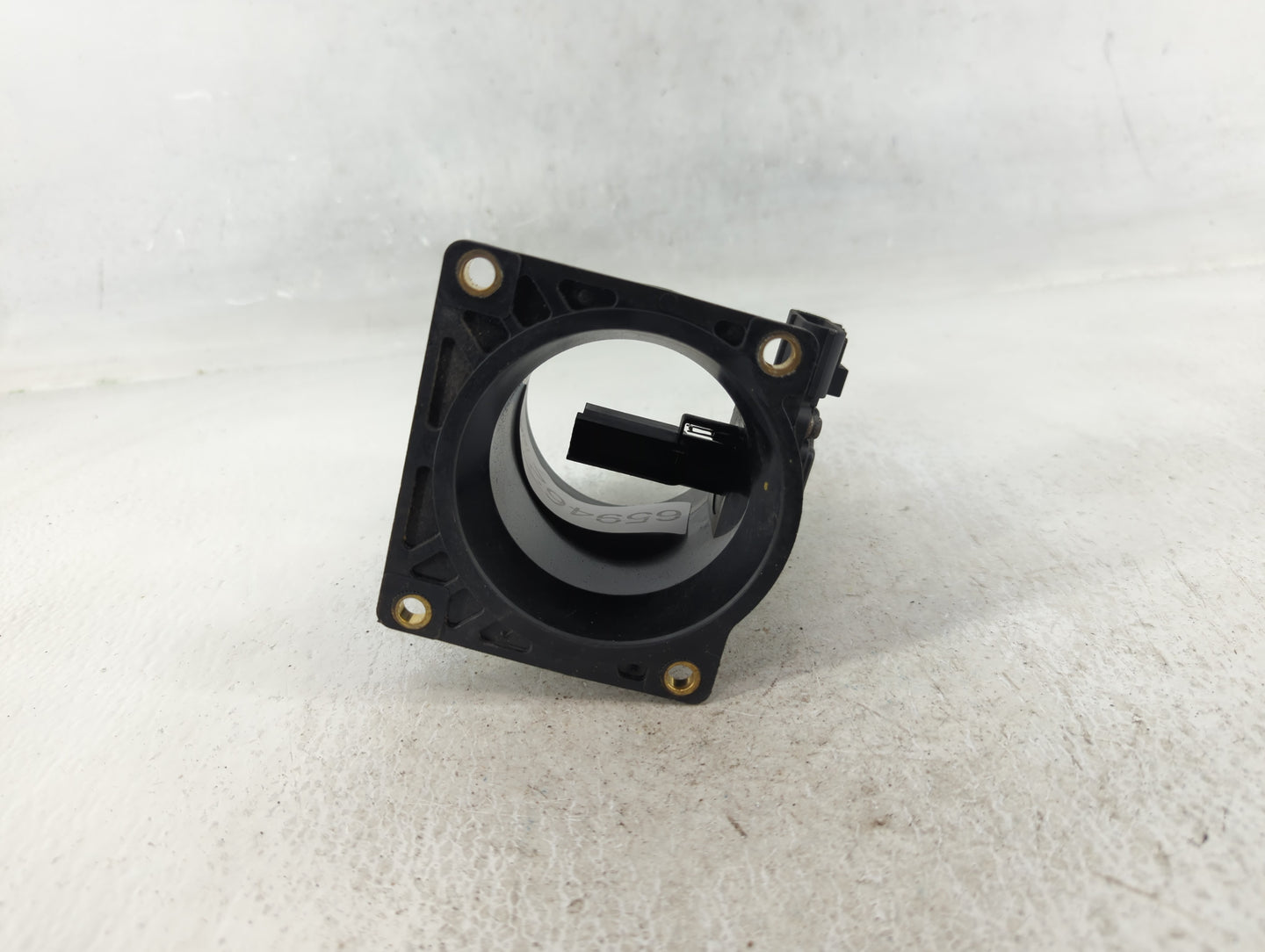 2000-2006 Mazda Mpv Mass Air Flow Meter Maf - Oemusedautoparts1.com