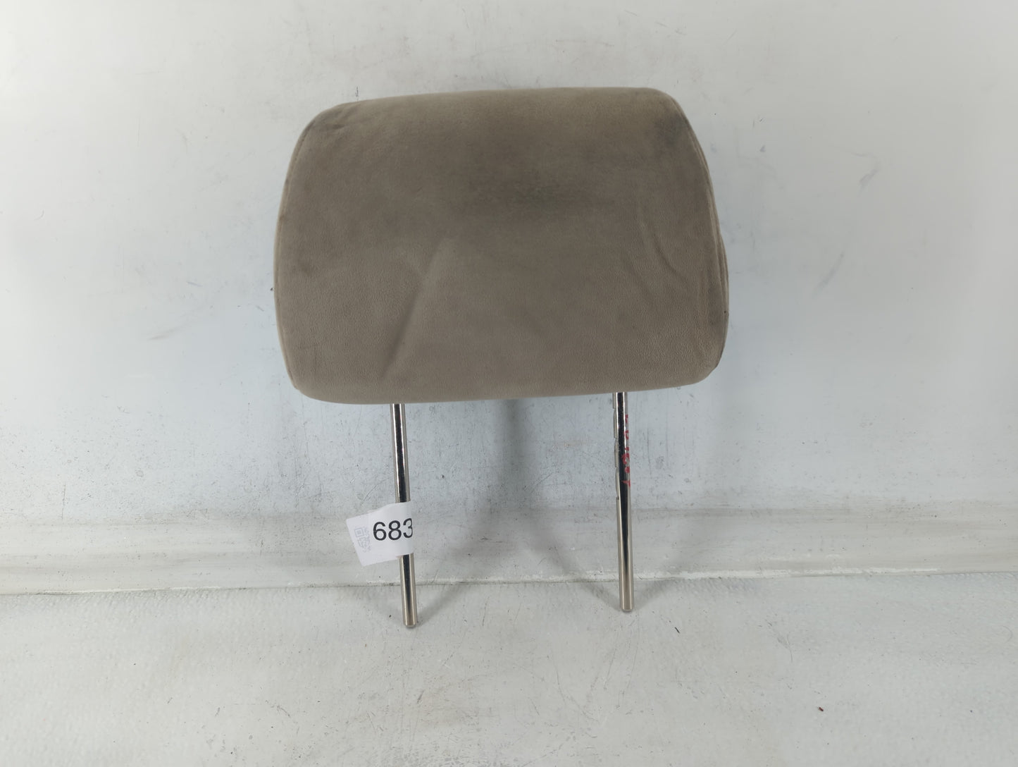 2005-2006 Mazda Mpv Headrest Head Rest Front Driver Passenger Seat Beige - Oemusedautoparts1.com