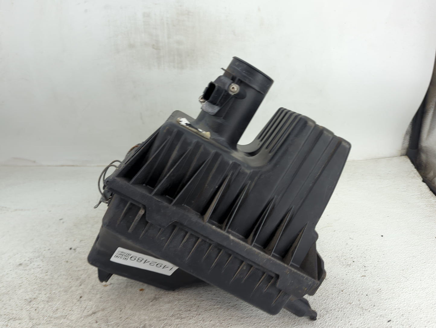 2006-2008 Mazda Tribute Air Cleaner Intake-duct Hose Tube - Oemusedautoparts1.com