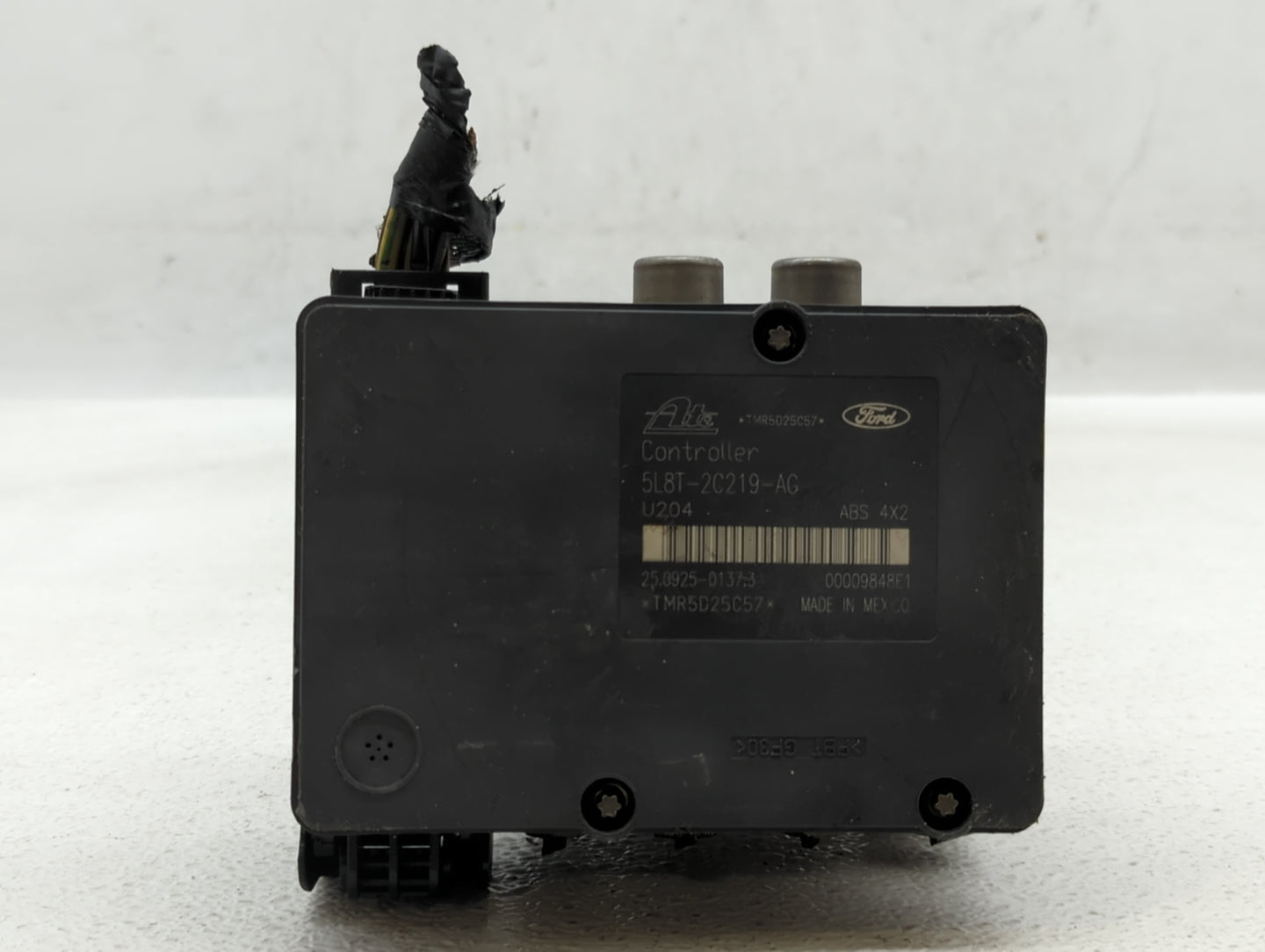 2005-2006 Mazda Tribute ABS Pump Control Module Replacement P/N:1355629 D Fits Fits 2005 2006 OEM Used Auto Parts - Oemuseda