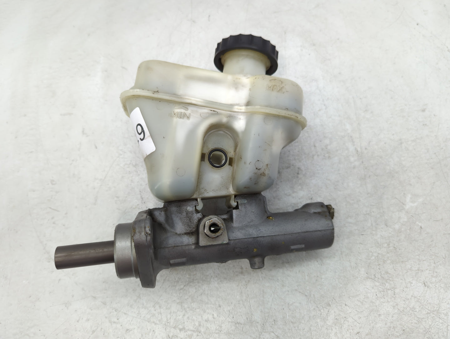 2005-2006 Mazda Tribute Brake Master Cylinder - Oemusedautoparts1.com