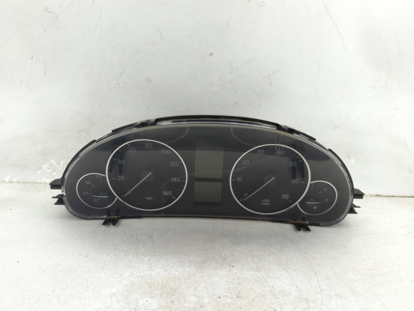 2006 Mercedes-Benz C-Class Instrument Cluster Speedometer Gauges P/N:A2035409347 110.080.307/008 Miles:119K Fits Fits 2005 O