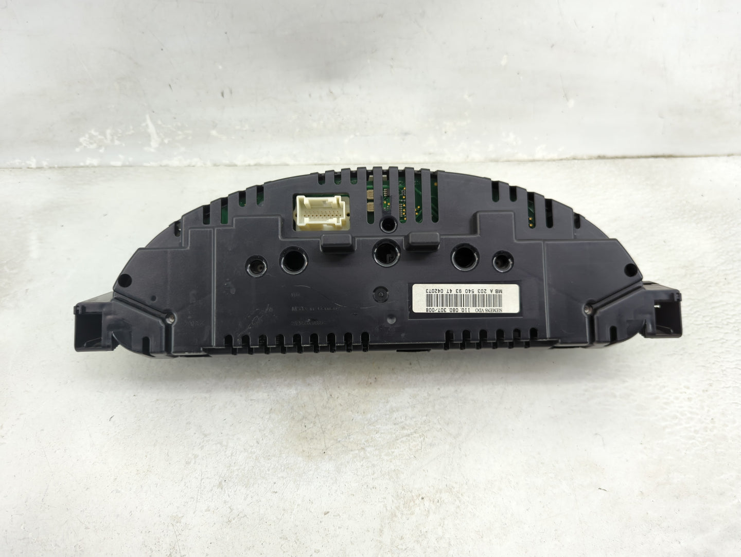 2006 Mercedes-Benz C-Class Instrument Cluster Speedometer Gauges P/N:A2035409347 110.080.307/008 Miles:119K Fits Fits 2005 O