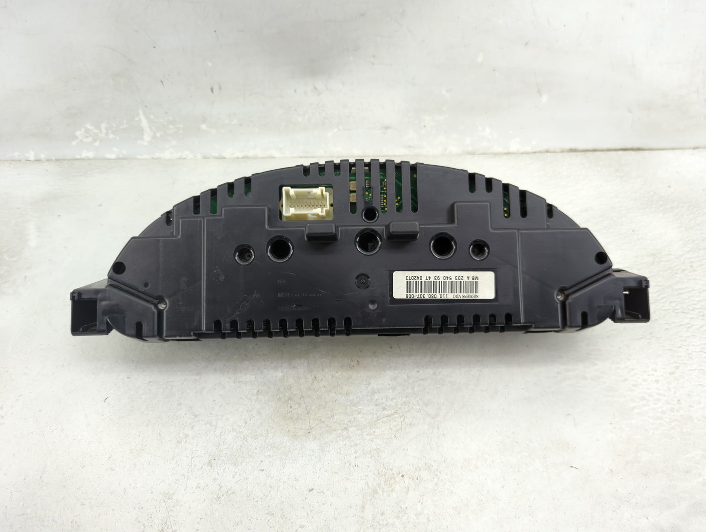 2006 Mercedes-Benz C-Class Instrument Cluster Speedometer Gauges P/N:A2035409347 110.080.307/008 Miles:119K Fits Fits 2005 O