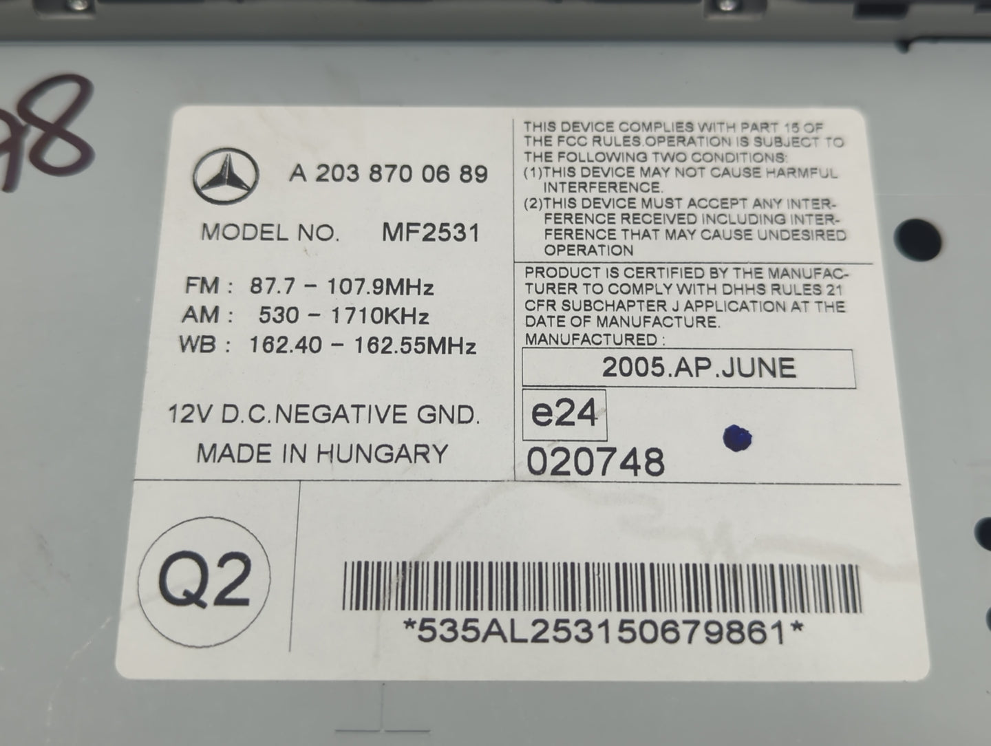 2005-2006 Mercedes-Benz C230 Radio AM FM Cd Player Receiver Replacement P/N:A 20 870 06 89 Fits Fits 2005 2006 OEM Used Auto