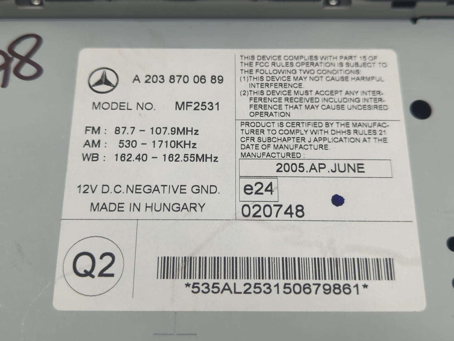 2005-2006 Mercedes-Benz C230 Radio AM FM Cd Player Receiver Replacement P/N:A 20 870 06 89 Fits Fits 2005 2006 OEM Used Auto