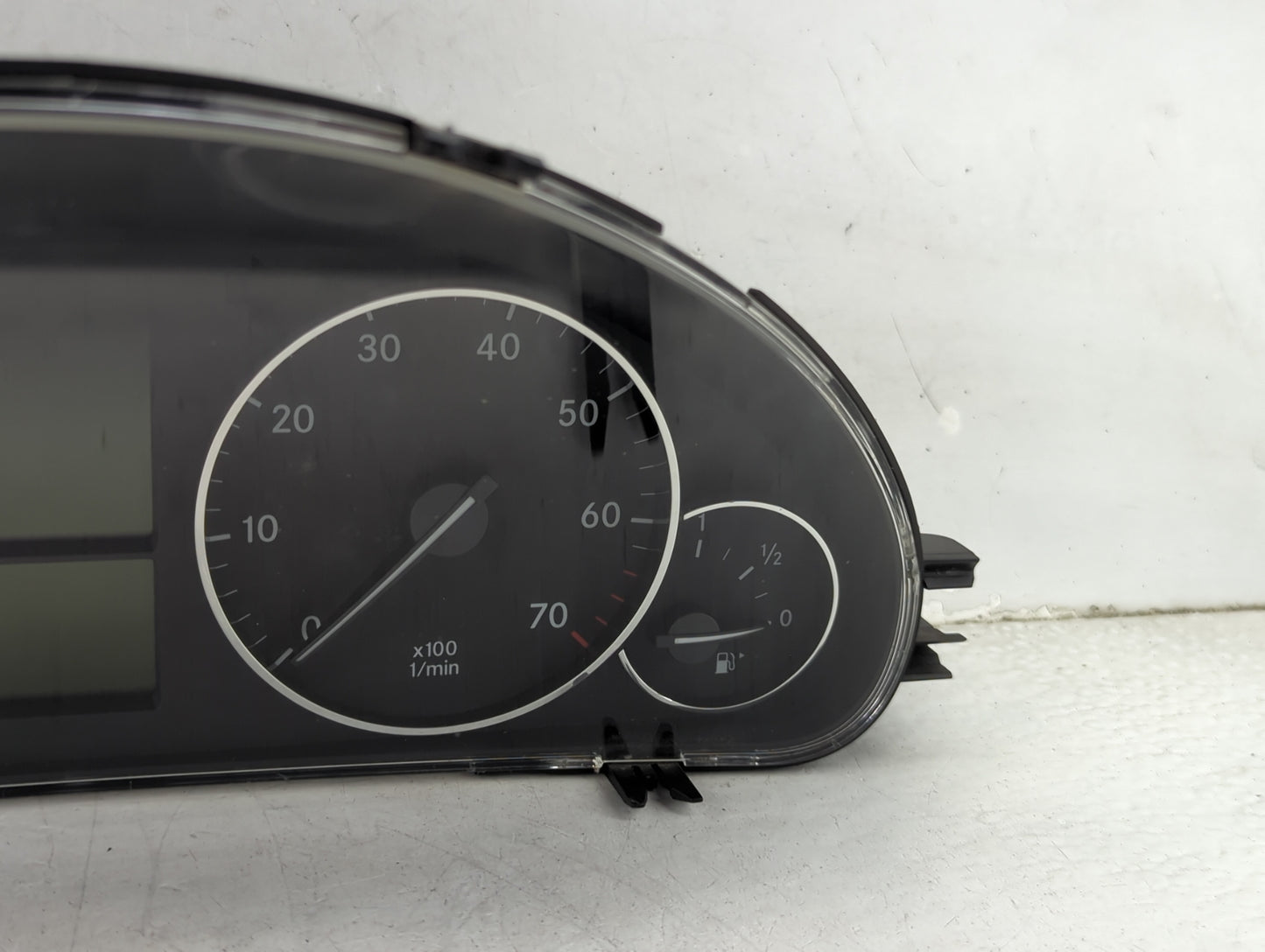 2005-2006 Mercedes-Benz C230 Instrument Cluster Speedometer Gauges Miles: Fits Fits 2005 2006 OEM Used Auto Parts - Oemuseda