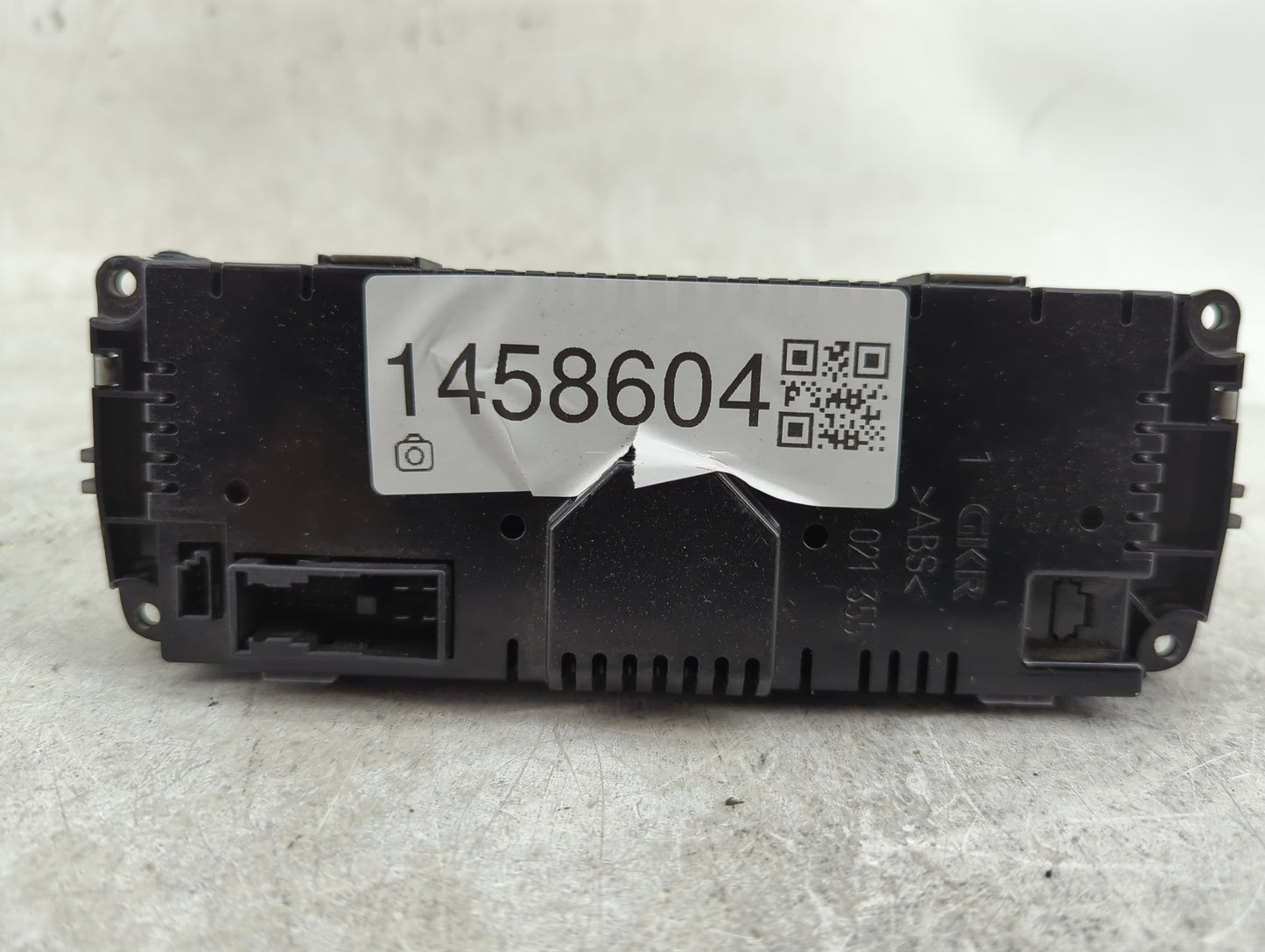 2006-2007 Mercedes-Benz C230 Climate Control Module Temperature AC/Heater Replacement P/N:A 203 830 37 85 Fits Fits 2006 200