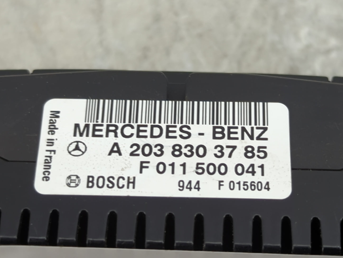 2006-2007 Mercedes-Benz C230 Climate Control Module Temperature AC/Heater Replacement P/N:A 203 830 37 85 Fits Fits 2006 200