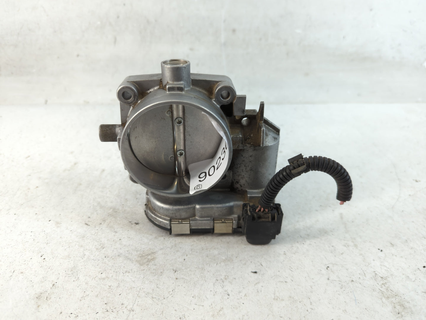 2006-2009 Mercedes-Benz C230 Throttle Body P/N:A 113 141 01 25 Fits Fits 2005 2006 2007 2008 2009 2010 2011 2012 2013 2014 O