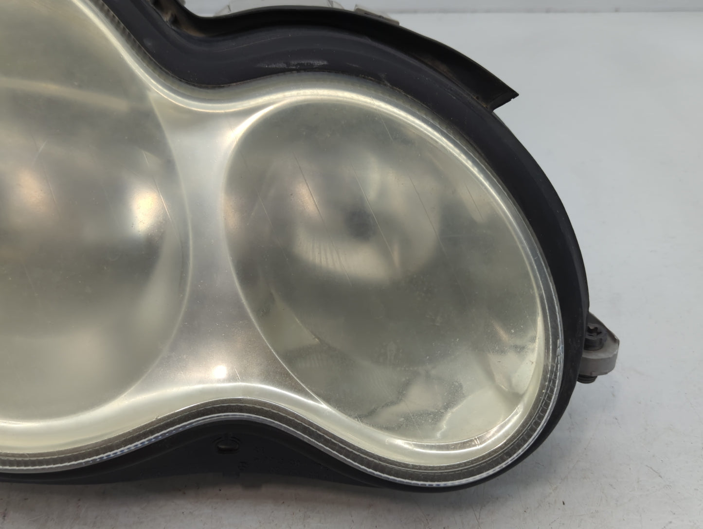 2005-2007 Mercedes-benz C230 Driver Left Oem Head Light Headlight Lamp - Oemusedautoparts1.com