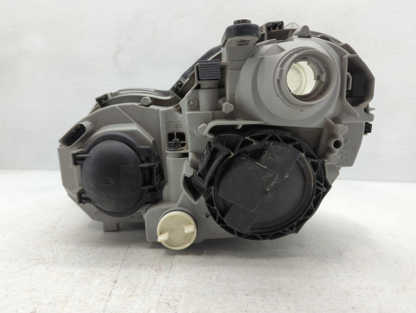 2005-2007 Mercedes-benz C230 Driver Left Oem Head Light Headlight Lamp - Oemusedautoparts1.com