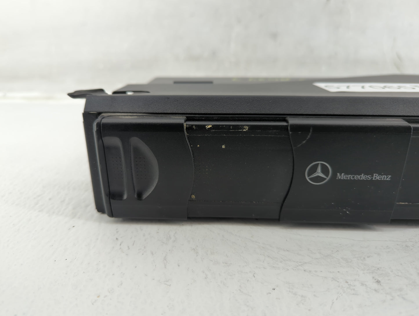 2006-2007 Mercedes-benz C280 Am Fm Cd Player Radio Receiver - Oemusedautoparts1.com
