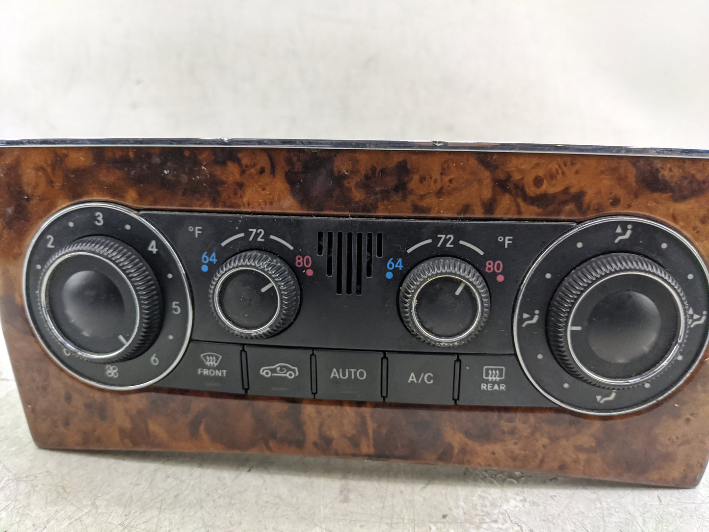 2006 Mercedes-Benz Clk280 Climate Control Module Temperature AC/Heater Replacement P/N:F 011 500 041 A 203 830 37 85 Fits OE