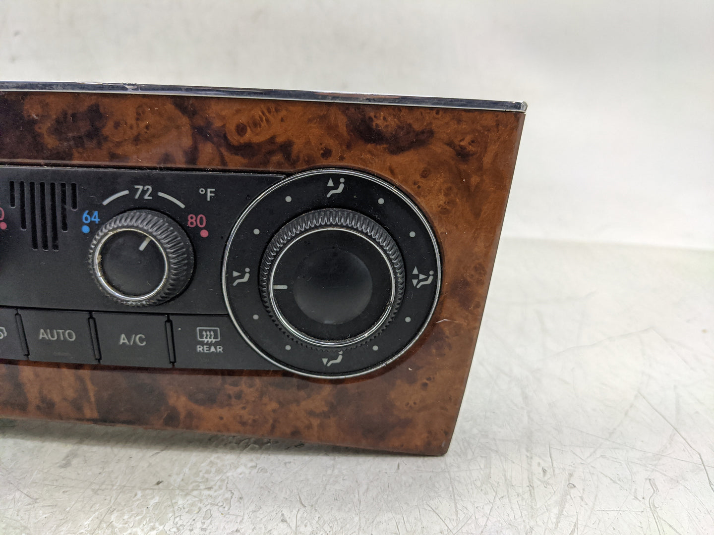2006 Mercedes-Benz Clk280 Climate Control Module Temperature AC/Heater Replacement P/N:F 011 500 041 A 203 830 37 85 Fits OE