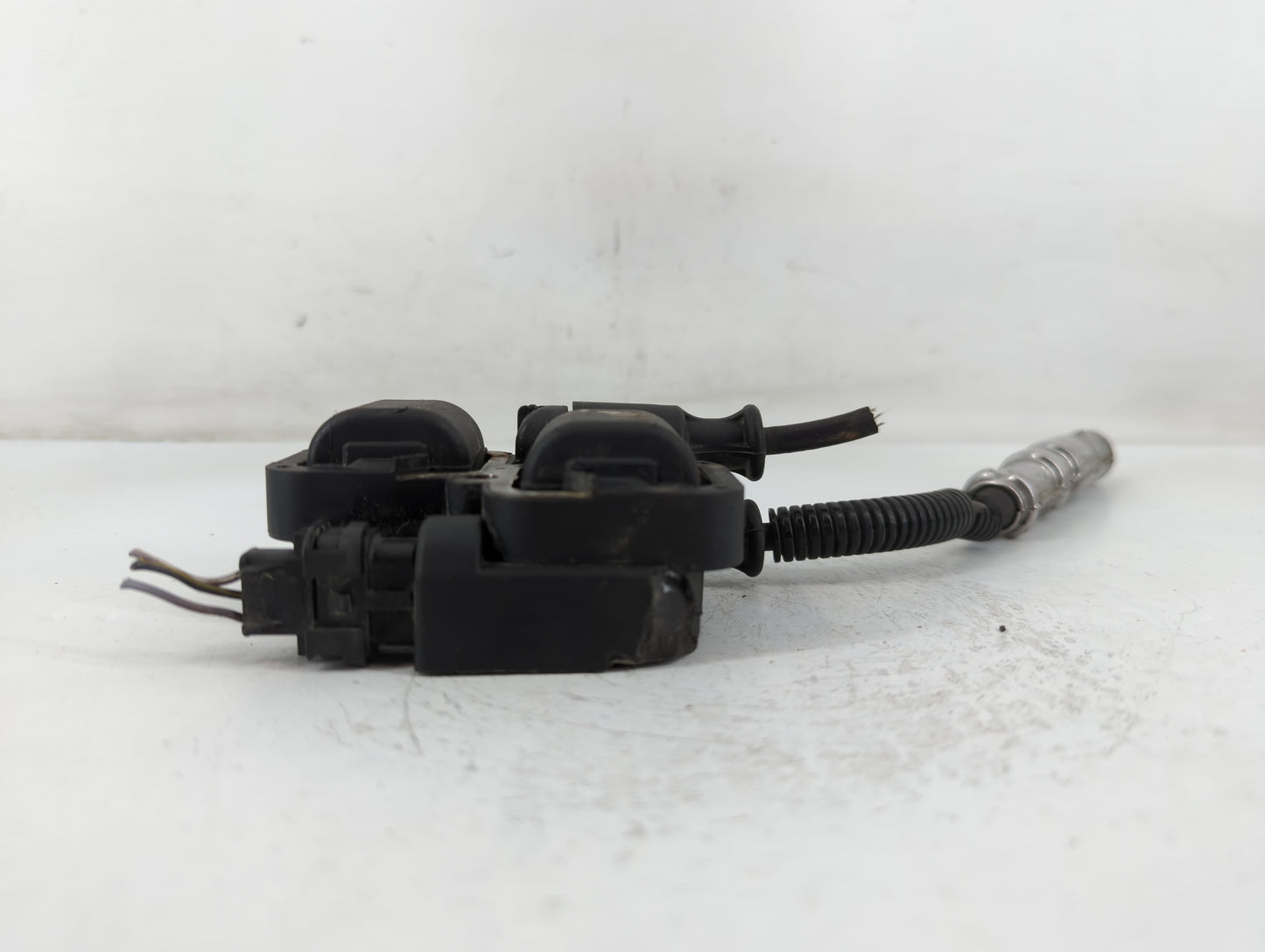 Mercedes-benz Clk320 Ignition Coil Igniter Pack - Oemusedautoparts1.com