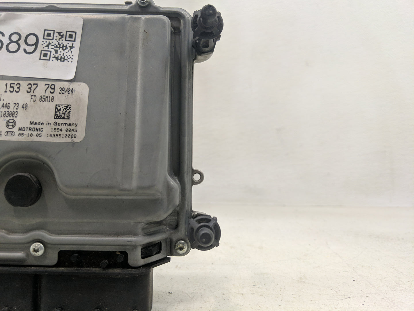 2006 Mercedes-Benz Clk350 PCM Engine Control Computer ECU ECM PCU OEM P/N:A 272 153 37 79 0 261 209 064 Fits Fits 2003 2004 