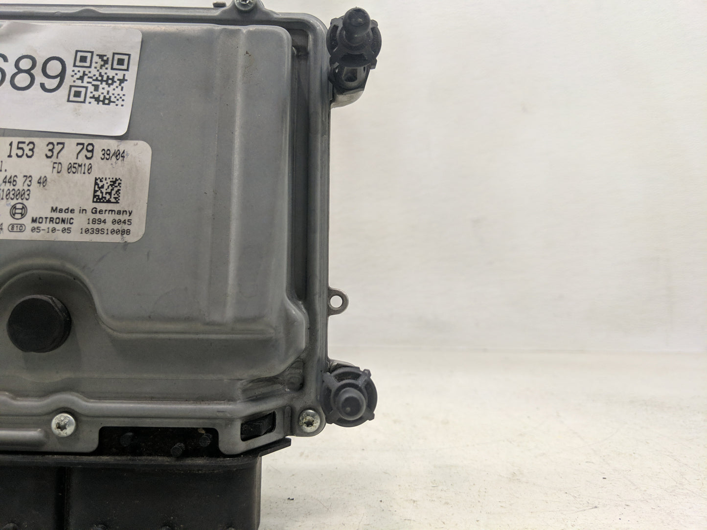 2006 Mercedes-Benz Clk350 PCM Engine Control Computer ECU ECM PCU OEM P/N:A 272 153 37 79 0 261 209 064 Fits Fits 2003 2004 