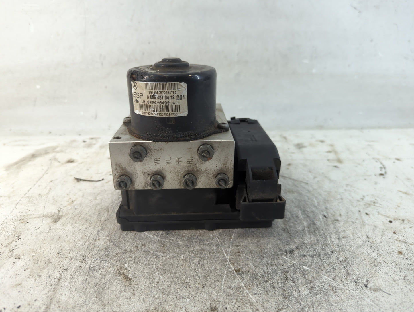 2006 Mercedes-Benz Clk500 ABS Pump Control Module Replacement P/N:A 006 431 04 12 Fits Fits 2007 2008 2009 OEM Used Auto Par