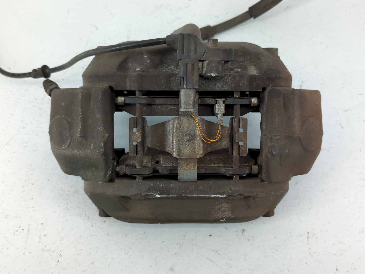 Mercedes-benz Cls350 Front Driver Left Brake Caliper - Oemusedautoparts1.com