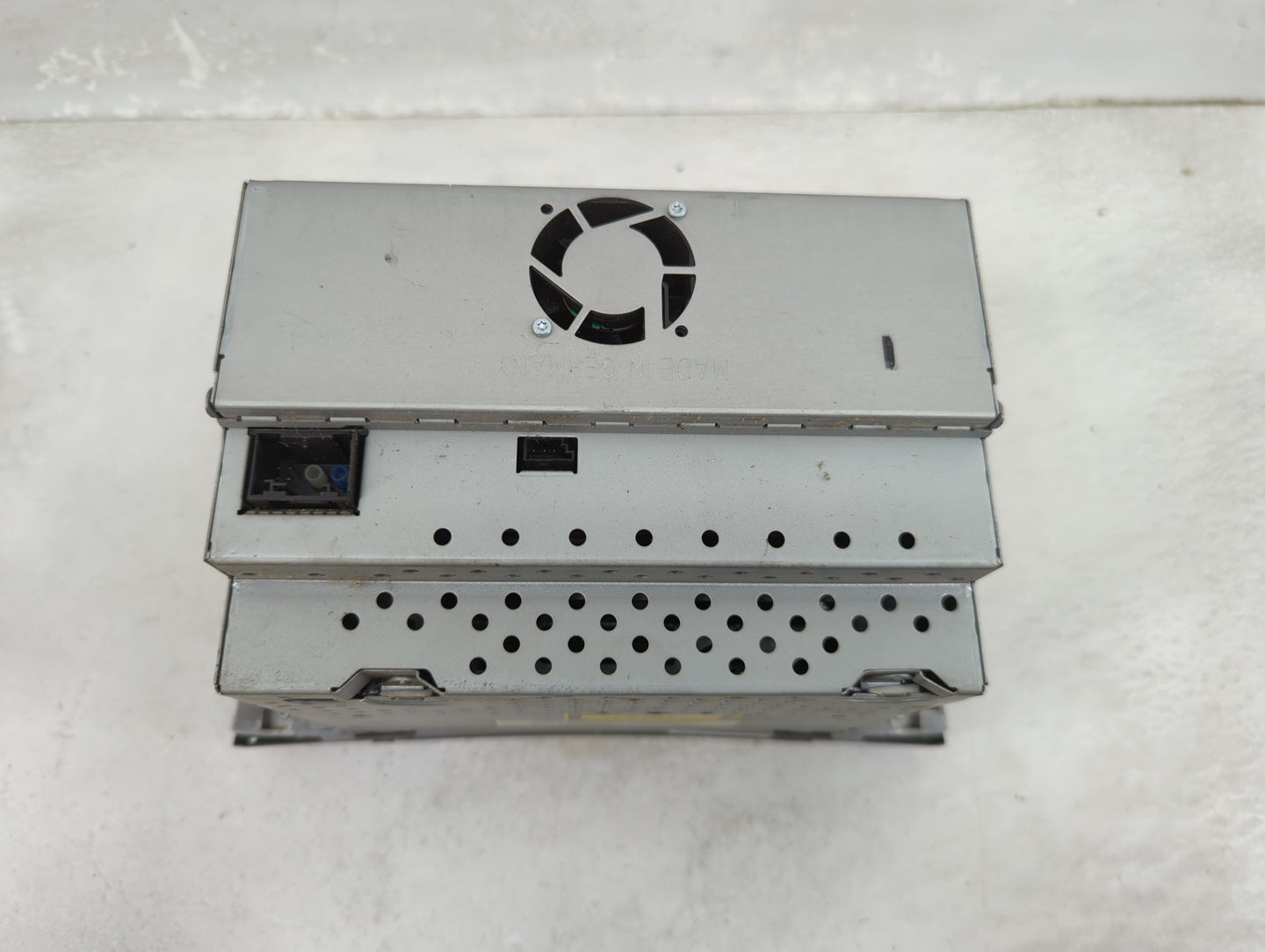 2006 Mercedes-Benz Cls500 Radio AM FM Cd Player Receiver Replacement P/N:BE7040511046207 Fits OEM Used Auto Parts - Oemuseda