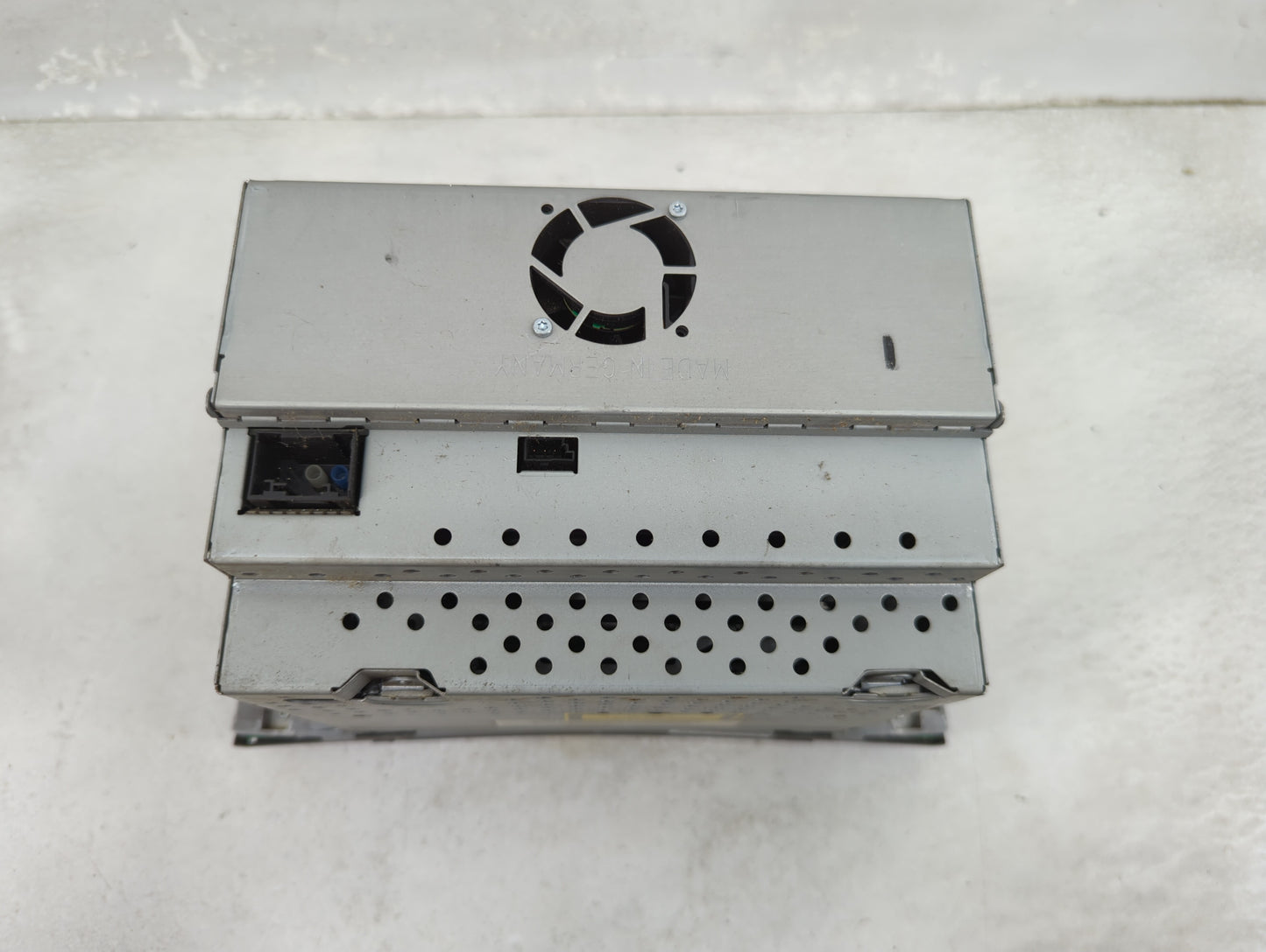 2006 Mercedes-Benz Cls500 Radio AM FM Cd Player Receiver Replacement P/N:BE7040511046207 Fits OEM Used Auto Parts - Oemuseda