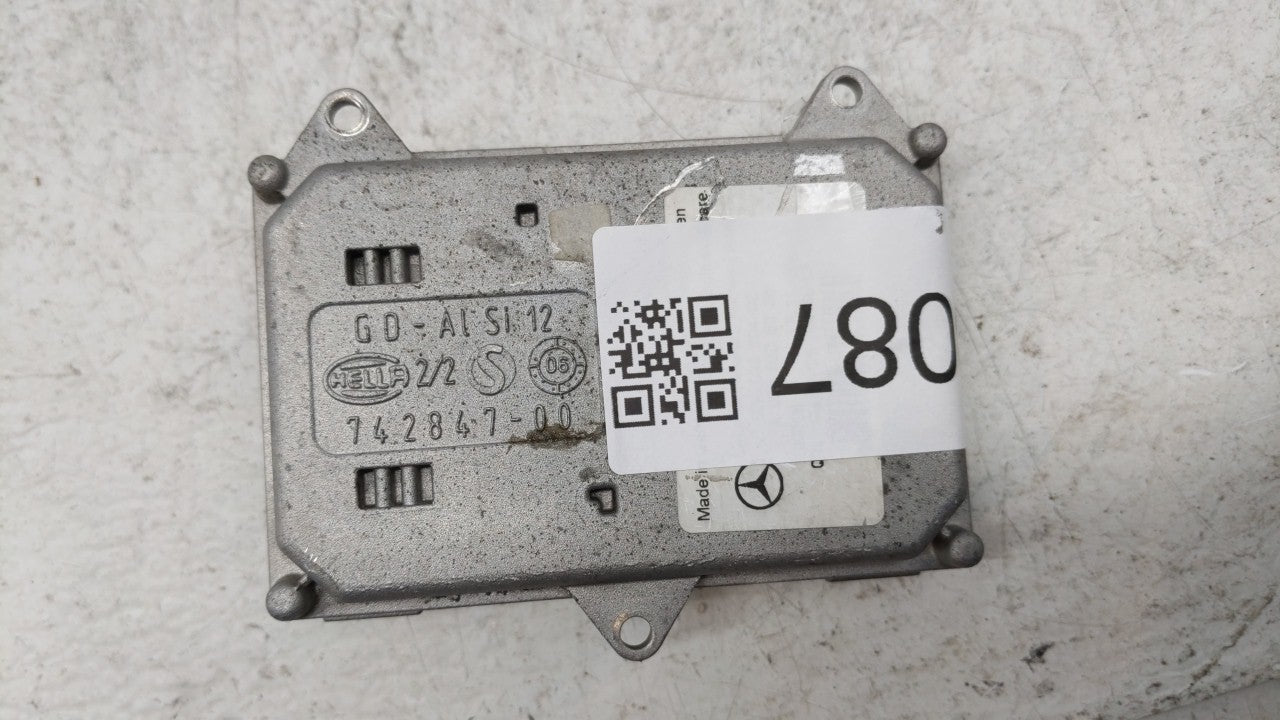 Mercedes-benz Cls500 Headlight Ballast Head Light - Oemusedautoparts1.com