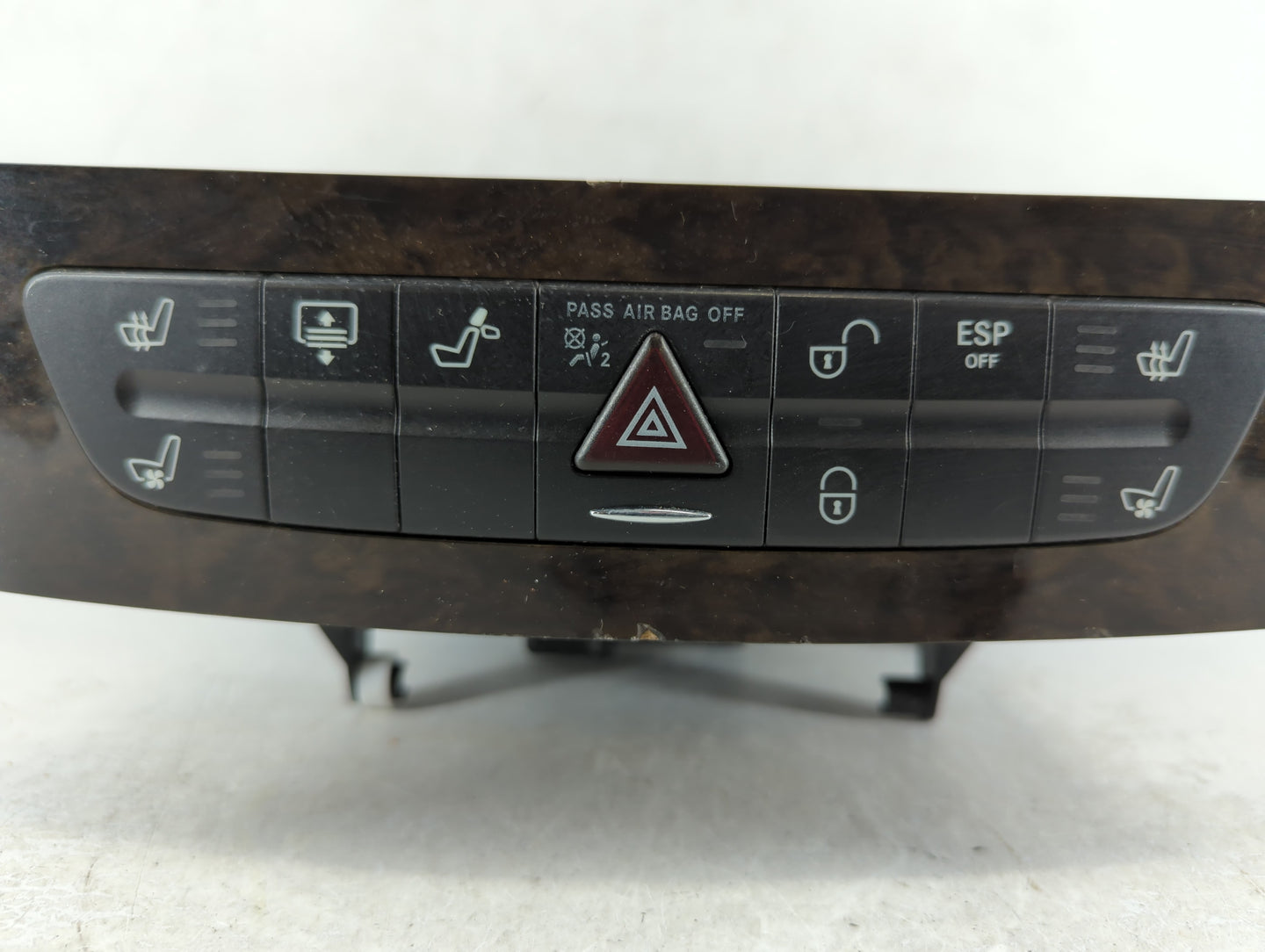 2006-2006 Mercedes-benz Cls500 Am Fm Cd Player Radio Receiver - Oemusedautoparts1.com