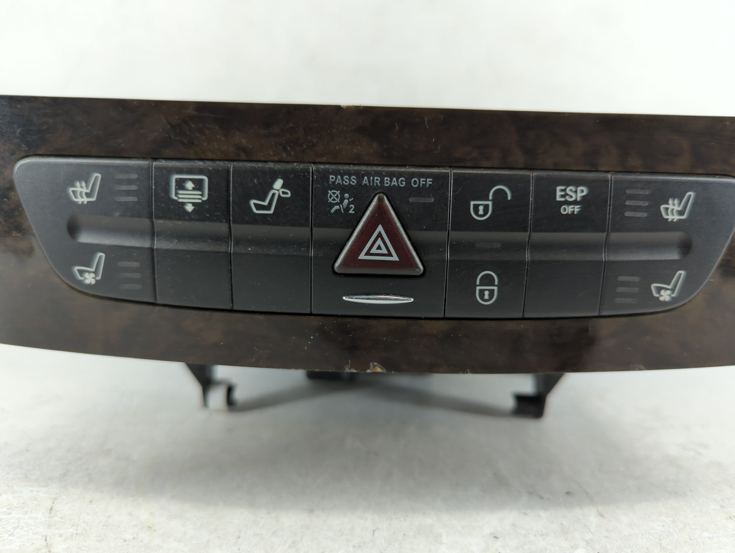 2006-2006 Mercedes-benz Cls500 Am Fm Cd Player Radio Receiver - Oemusedautoparts1.com