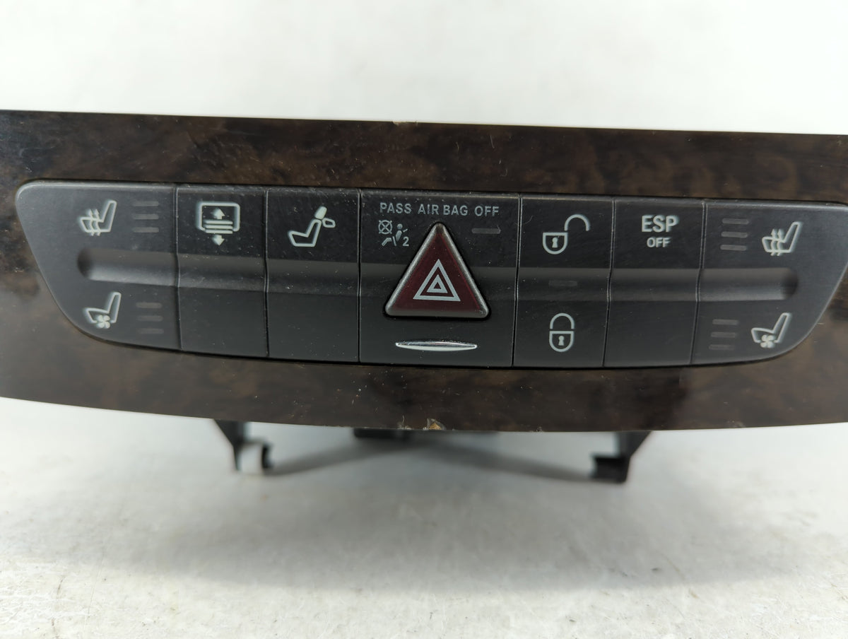 2006-2006 Mercedes-benz Cls500 Am Fm Cd Player Radio Receiver 732433 - Oemusedautoparts1.com
