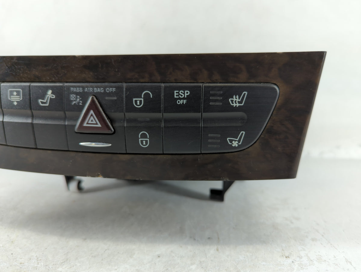 2006-2006 Mercedes-benz Cls500 Am Fm Cd Player Radio Receiver 732433 - Oemusedautoparts1.com