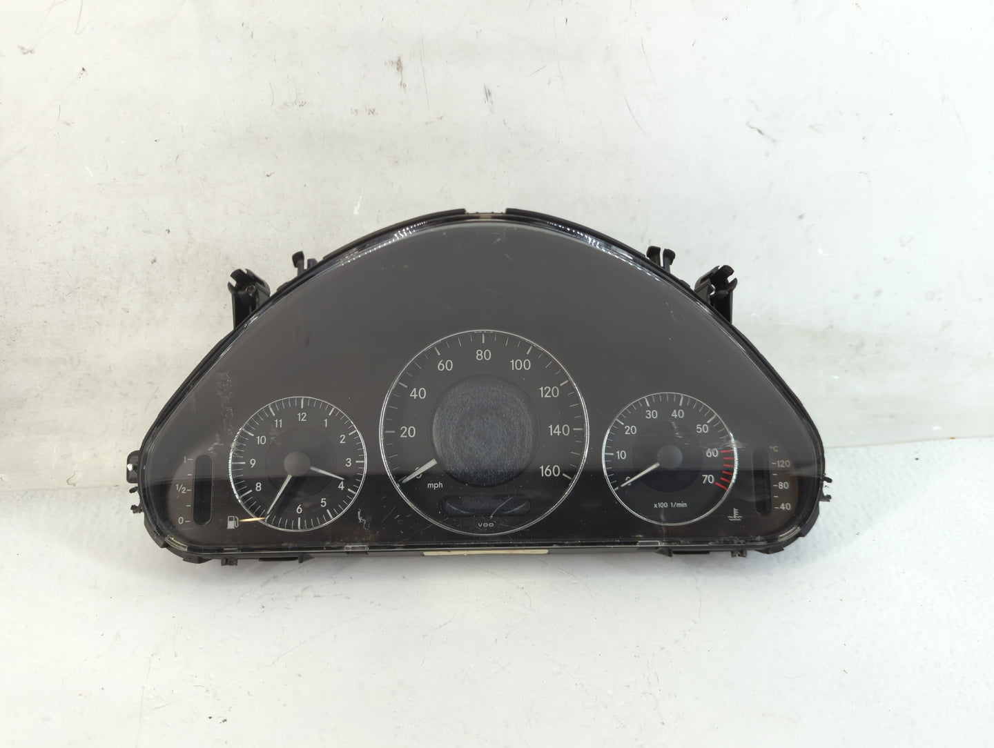 2006 Mercedes-Benz Cls500 Instrument Cluster Speedometer Gauges P/N:A 211 540 99 11 Fits OEM Used Auto Parts - Oemusedautopa