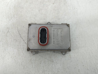 compare product Mercedes-benz Cls550 Headlight Ballast Head Light