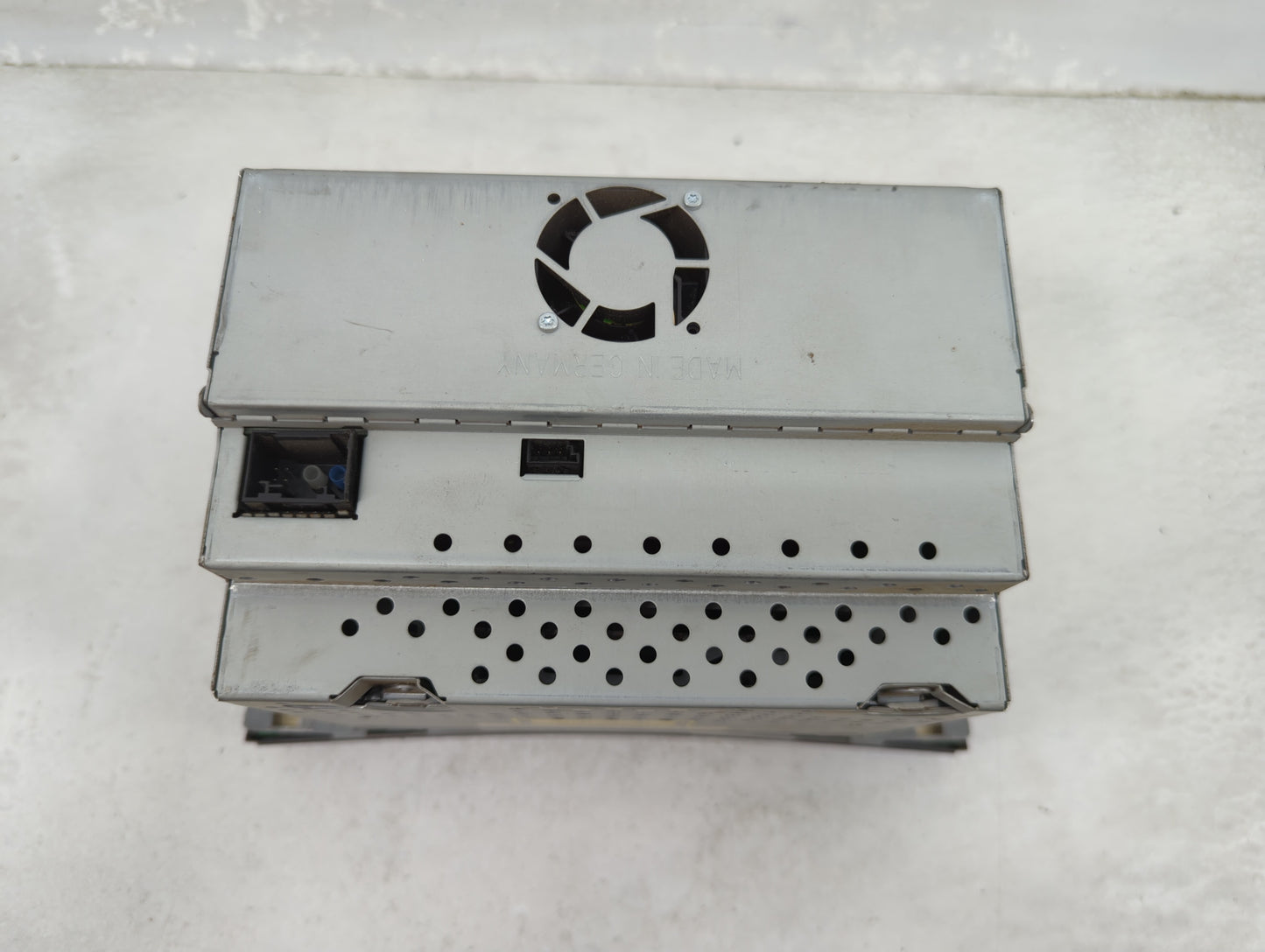 2006 Mercedes-Benz E-Class Radio AM FM Cd Player Receiver Replacement P/N:A2118703294 01652559 Fits Fits 2005 2007 2008 OEM 
