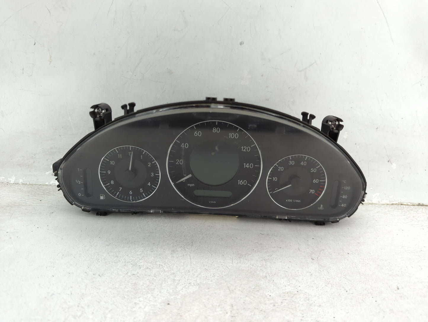 2006 Mercedes-Benz E-Class Instrument Cluster Speedometer Gauges P/N:A2115405147 110.080.292/007 Miles:117K Fits OEM Used Au