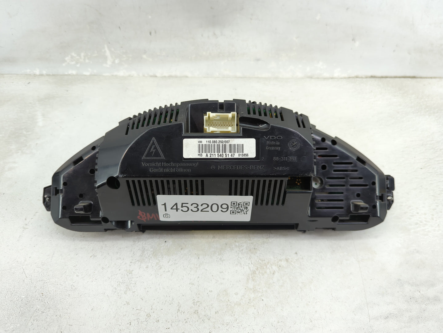 2006 Mercedes-Benz E-Class Instrument Cluster Speedometer Gauges P/N:A2115405147 110.080.292/007 Miles:117K Fits OEM Used Au