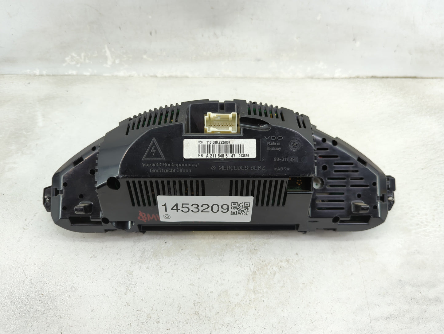 2006 Mercedes-Benz E-Class Instrument Cluster Speedometer Gauges P/N:A2115405147 110.080.292/007 Miles:117K Fits OEM Used Au