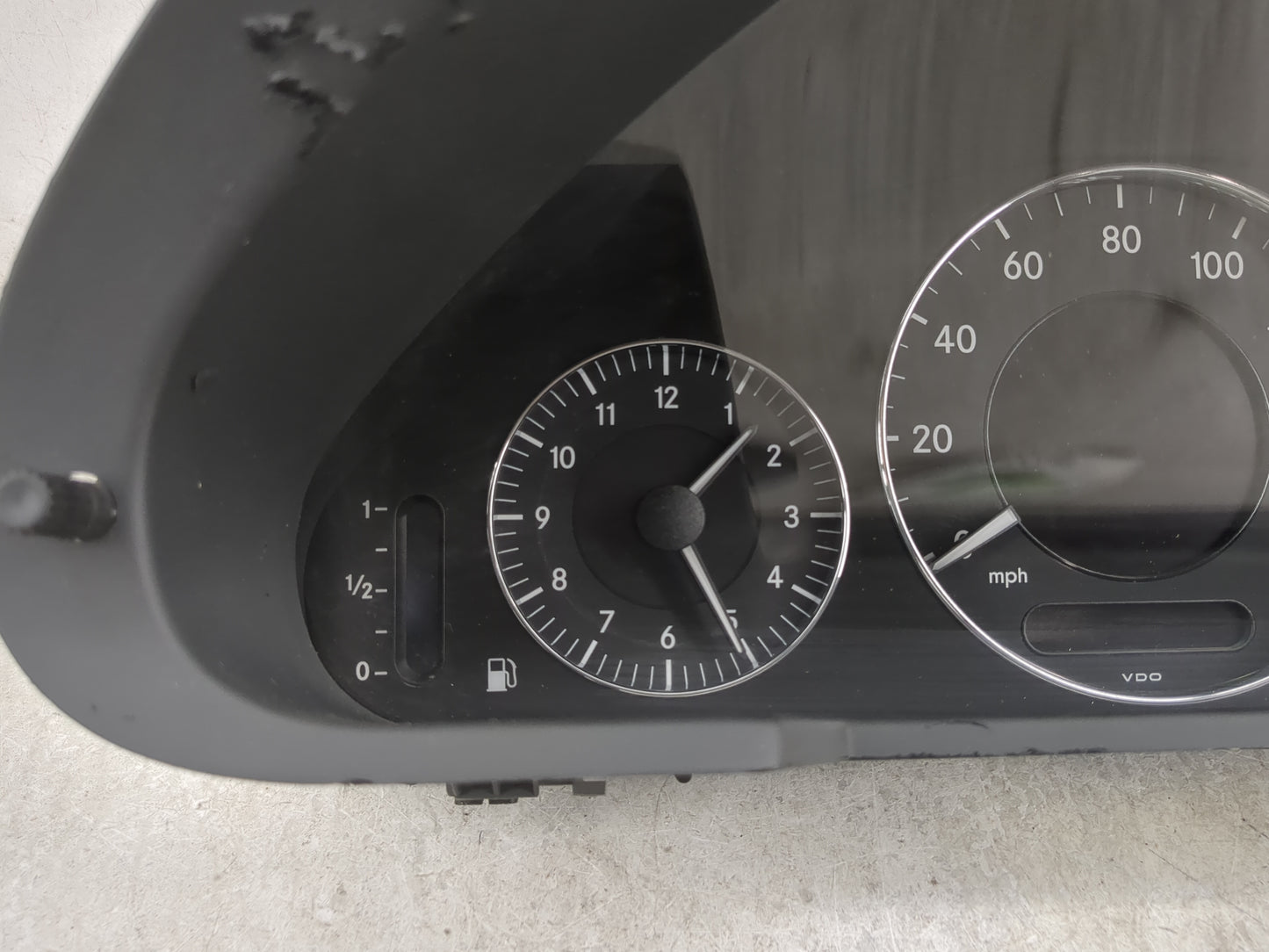 2006 Mercedes-Benz E-Class Instrument Cluster Speedometer Gauges P/N:A2115407547 88-311391, 110.080.284/029 Miles:101K Fits 
