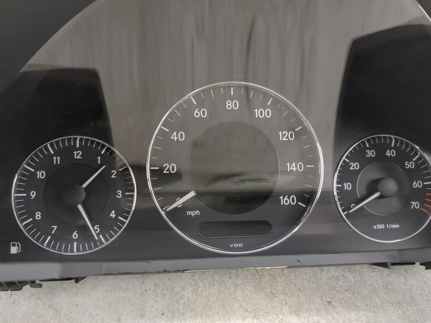 2006 Mercedes-Benz E-Class Instrument Cluster Speedometer Gauges P/N:A2115407547 88-311391, 110.080.284/029 Miles:101K Fits 