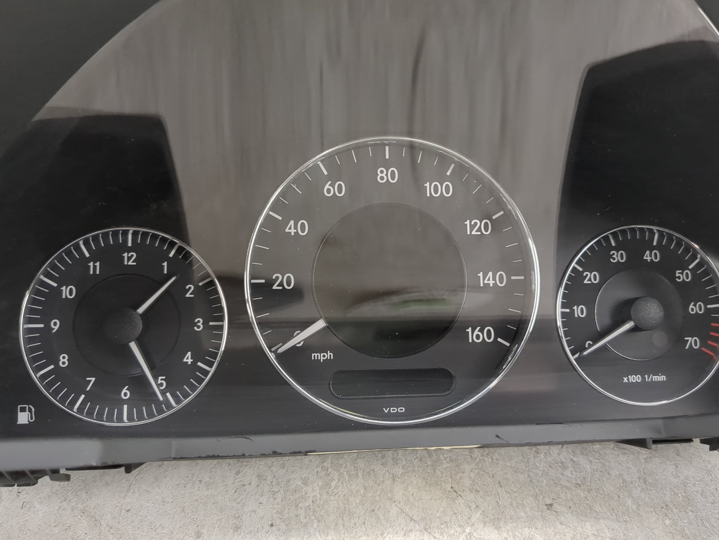 2006 Mercedes-Benz E-Class Instrument Cluster Speedometer Gauges P/N:A2115407547 88-311391, 110.080.284/029 Miles:101K Fits 