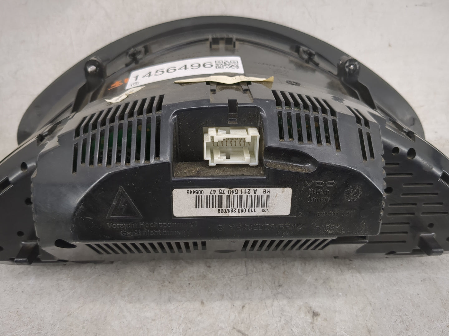 2006 Mercedes-Benz E-Class Instrument Cluster Speedometer Gauges P/N:A2115407547 88-311391, 110.080.284/029 Miles:101K Fits 