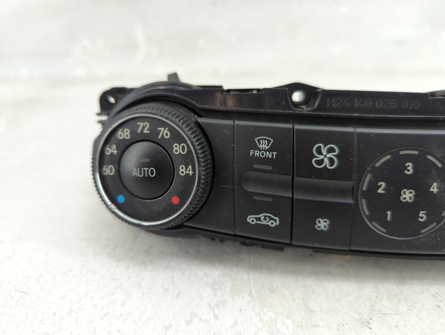2006 Mercedes-Benz E-Class Climate Control Module Temperature AC/Heater Replacement P/N:2118301485 H24 140 026 010 Fits Fits
