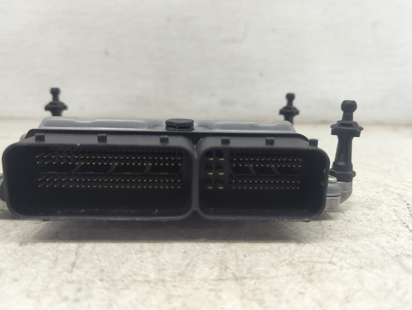 2006 Mercedes-Benz E-Class PCM Engine Control Computer ECU ECM PCU OEM P/N:A0021032740 0261209040, A0024467340 Fits OEM Used