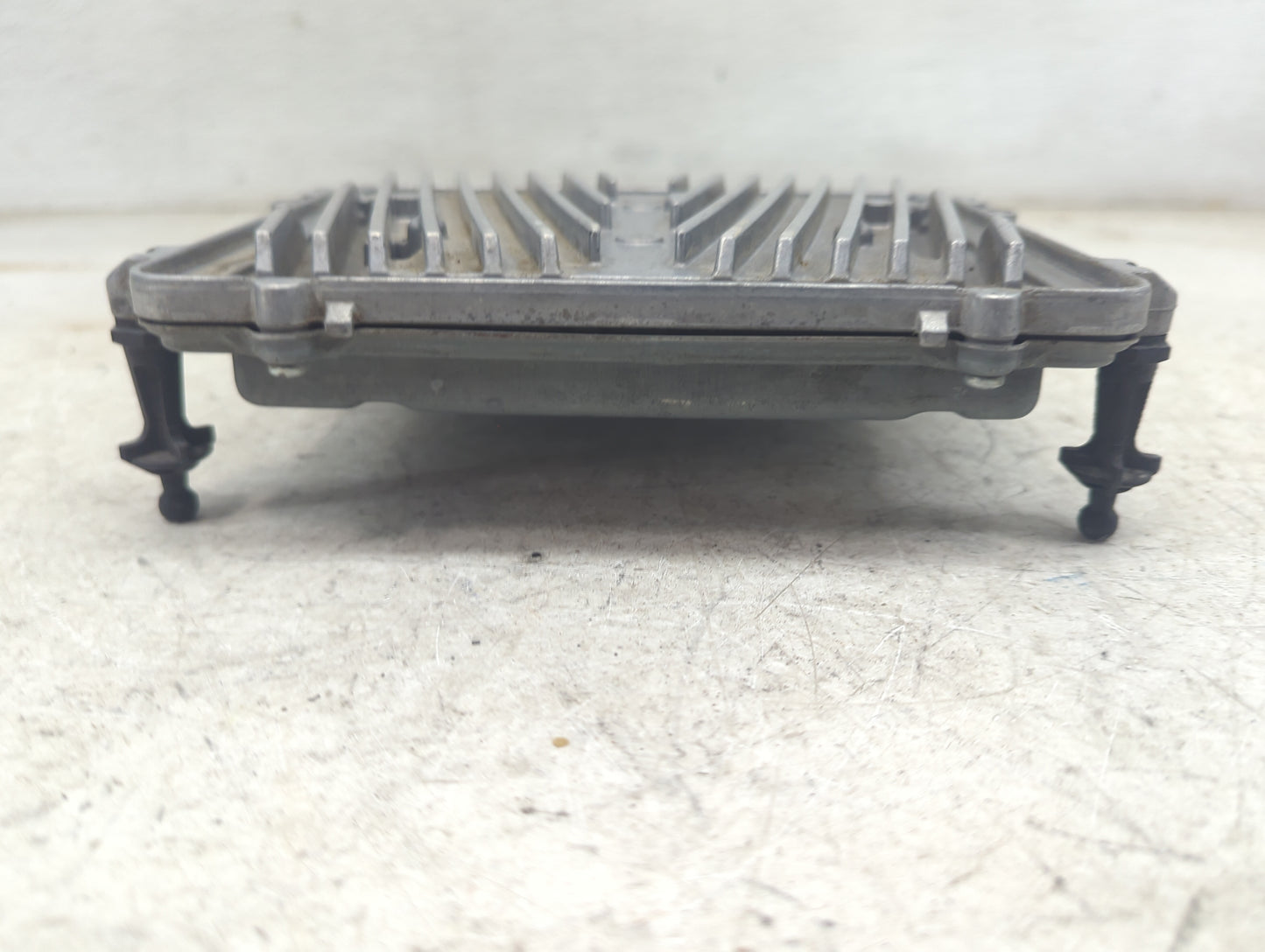 2006 Mercedes-Benz E-Class PCM Engine Control Computer ECU ECM PCU OEM P/N:A0021032740 0261209040, A0024467340 Fits OEM Used