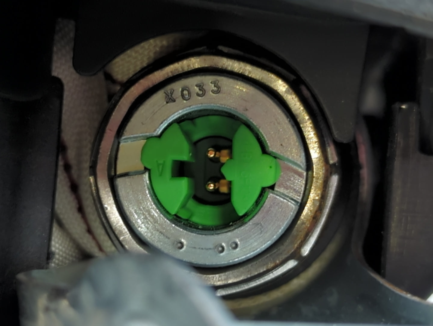 2008-2009 Mercedes-benz E300 Air Bag Driver Left Steering Wheel Mounted - Oemusedautoparts1.com