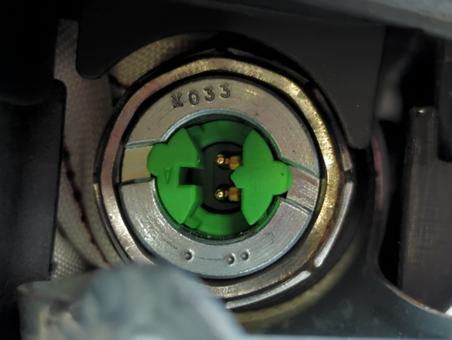 2008-2009 Mercedes-benz E300 Air Bag Driver Left Steering Wheel Mounted - Oemusedautoparts1.com
