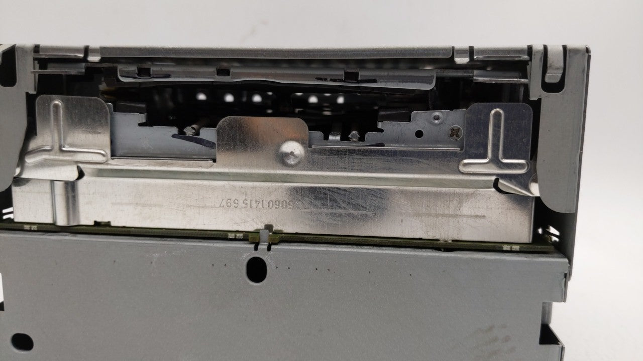 2005-2007 Mercedes-Benz E320 Radio AM FM Cd Player Receiver Replacement P/N:2118202797 211 820 27 97 Fits Fits 2005 2006 200