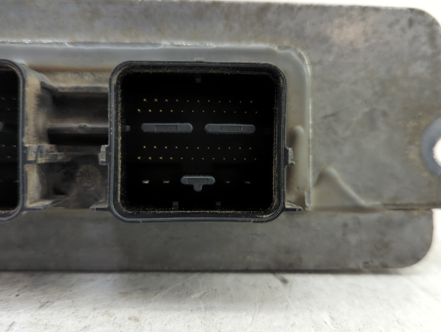 2006 Mercedes-Benz E350 PCM Engine Control Computer ECU ECM PCU OEM P/N:6C2A-12A650-ABA Fits OEM Used Auto Parts - Oemusedau